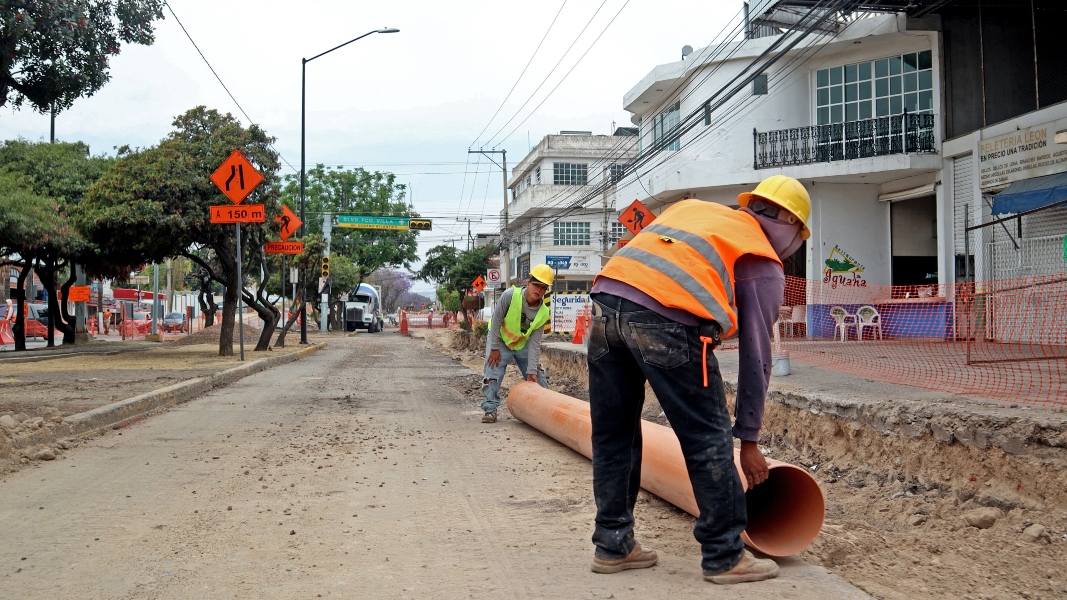 Invierte SAPAL más de 32 millones de pesos en la colonia Azteca ...