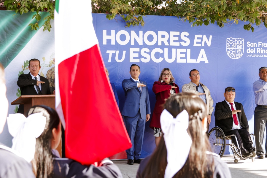 Participa Antonio Marún en los honores a la bandera en primaria club de ...
